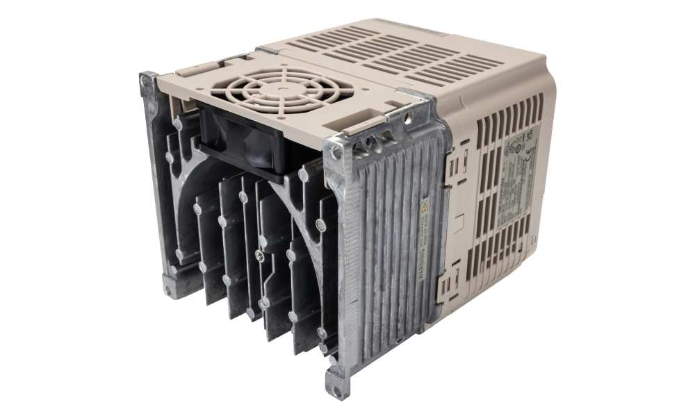 Omron VZAB2P2BAA, Inverter Drive, 3 kW, 1 Phase, 230 V ac, 12 A, V1000 Series