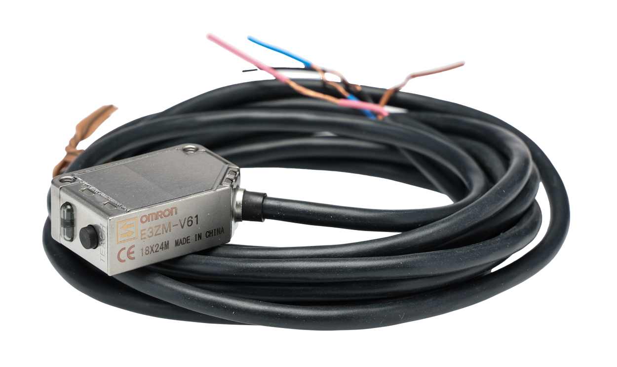 Omron E3ZM-V61 2M, Diffuse Photoelectric Sensor, Block Sensor, 12 mm Detection Range - generaltechuae