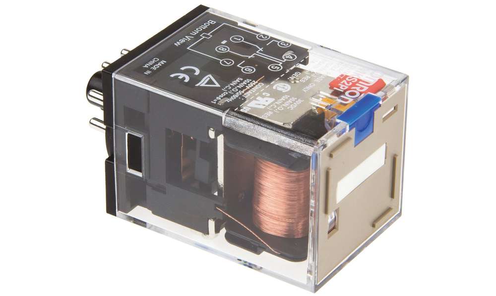 Omron MKS2PI 24VDC, Plug In Power Relay, 24V dc Coil, 10A Switching Current, DPDT