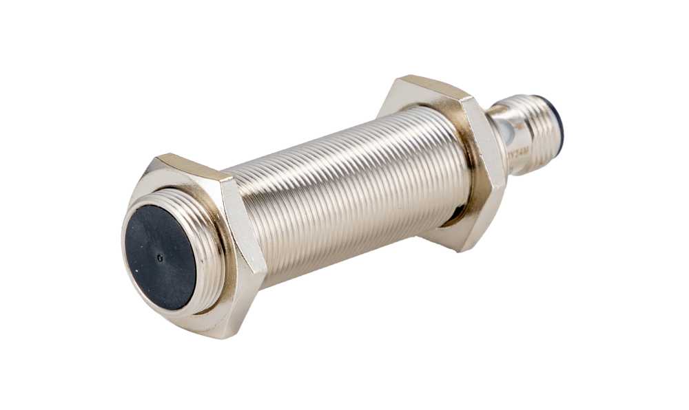 Omron E2E-X8B2L18-M1, Inductive Threaded Barrel Proximity Sensor, M18, 8 mm Detection, PNP NC, 10 → 30 V dc