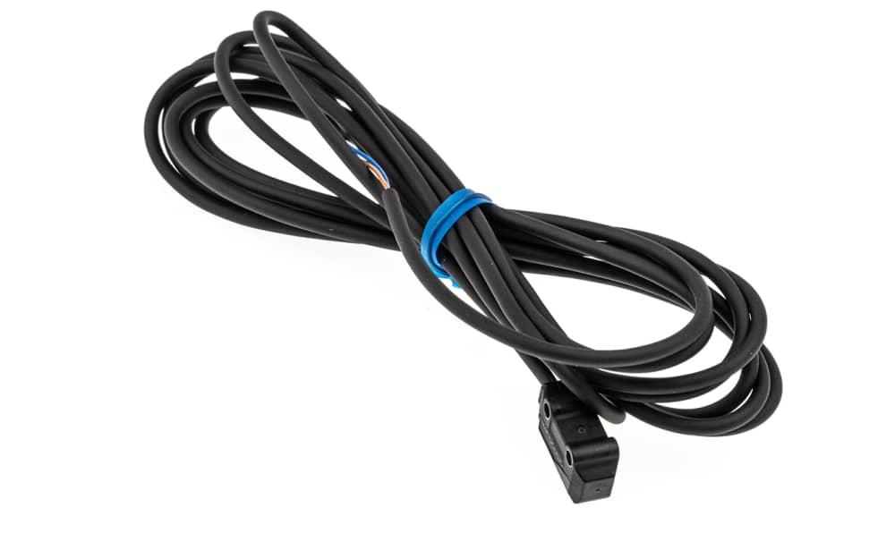 Omron E3T-ST14 2M, Through Beam Photoelectric Sensor, Block Sensor, 1 m Detection Range