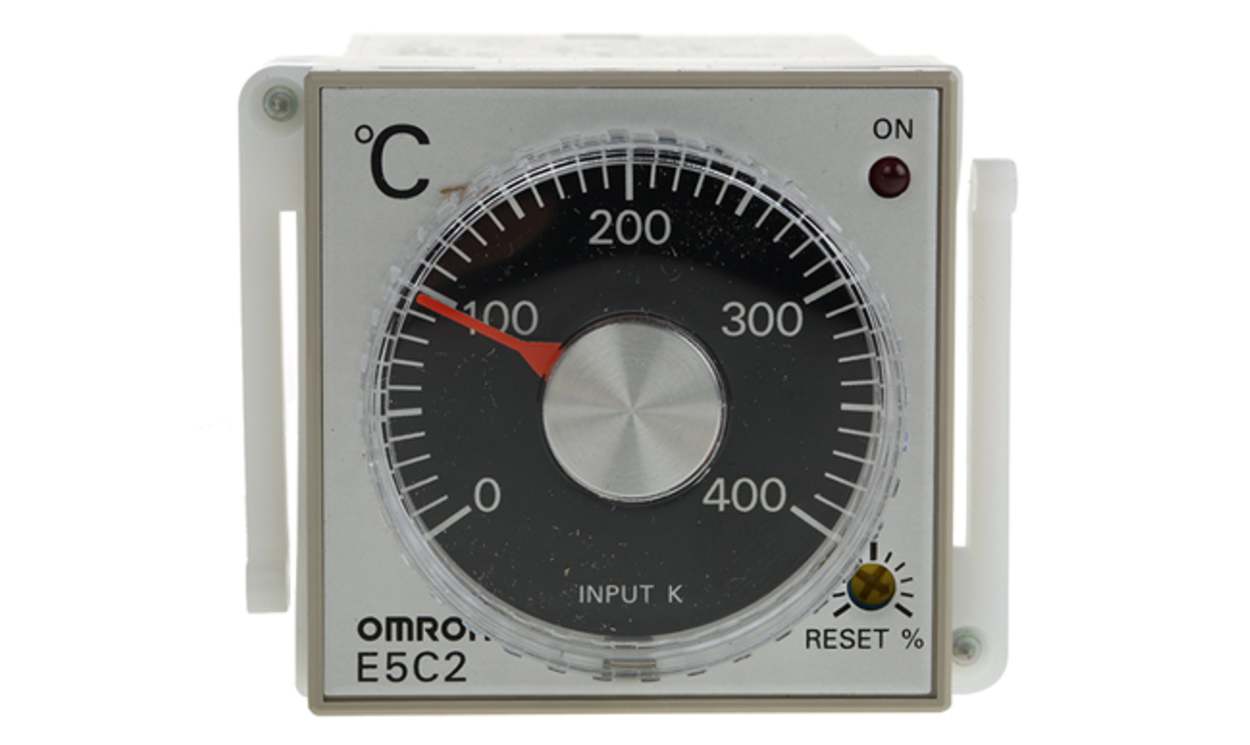 Omron E5C2-R40K 100-240VAC 0-400, E5C2 Panel Mount, Din-Rail Removable Socket On/Off Temperature Controller, 48 x 48 (1/16 DIN)mm 1 Input, 1 Output - generaltechuae