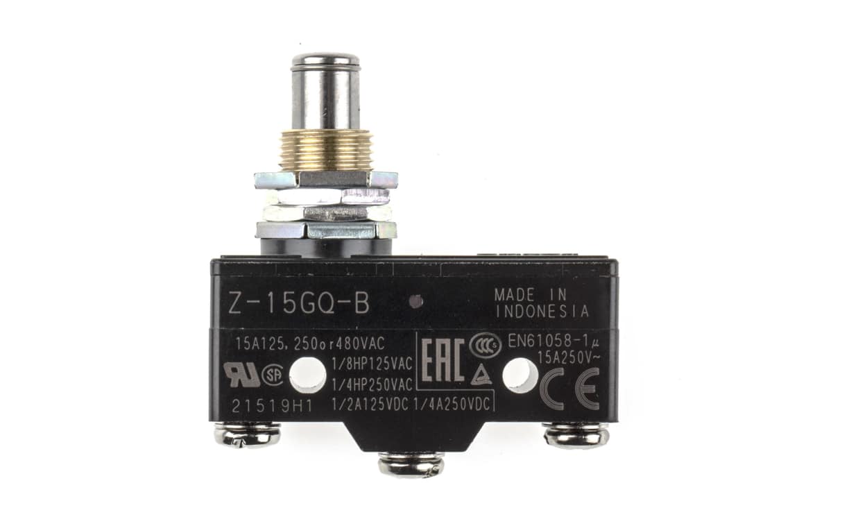 Omron Z-15GQ-B, Z Series Plunger Limit Switch, NO/NC, IP00, SPDT, 500V ac Max, 15A Max