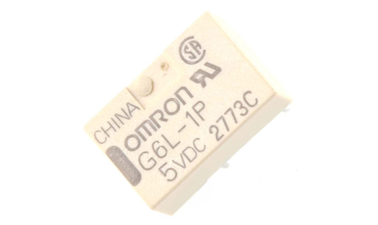 Omron G6L-1P 5DC, PCB Mount Signal Relay, 5V dc Coil, 1A Switching Current, SPST
