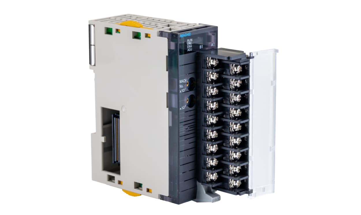 Omron CJ1W-MAD42, PLC Expansion Module for Use with SYSMAC CJ Series, Analogue, Analogue - generaltechuae