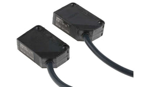 Omron E3Z-LT81 2M, Through Beam Photoelectric Sensor, Block Sensor, 60 m Detection Range