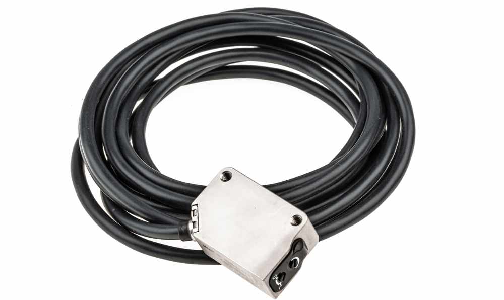 Omron E3ZM-D82 2M, Diffuse Photoelectric Sensor, Block Sensor, 1 m Detection Range