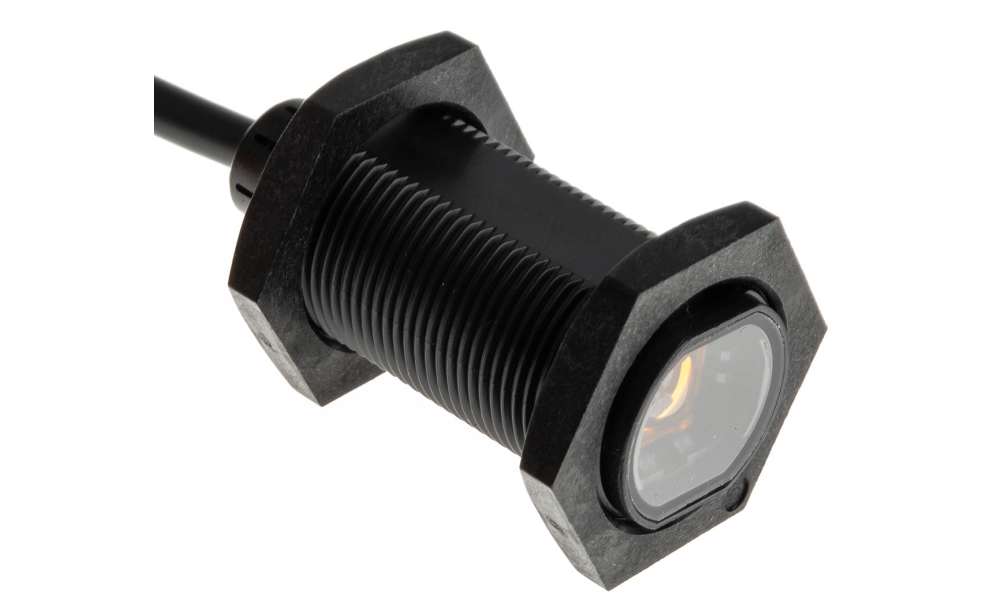 Omron E3FA-TP11 2M, Through Beam Photoelectric Sensor, Barrel Sensor, 20 m Detection Range