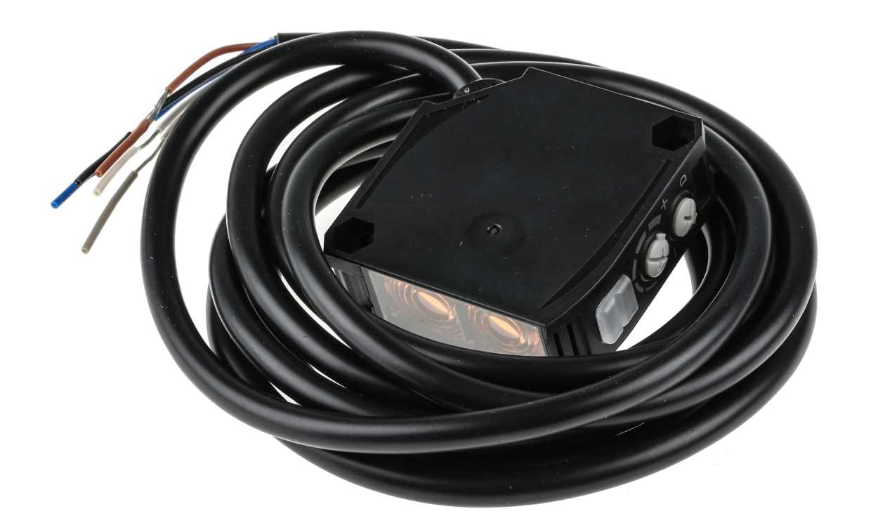 Omron E3JK-DR11 2M, Diffuse Photoelectric Sensor, Block Sensor, 2.5 m Detection Range - generaltechuae