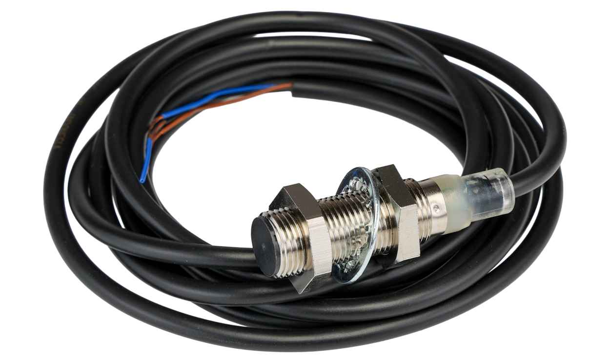 Omron E2B-M12KS04-WP-C2 2M, Inductive Threaded Barrel Proximity Sensor, M12, 4 mm Detection, NPN NC, 12 → 24 V dc - generaltechuae