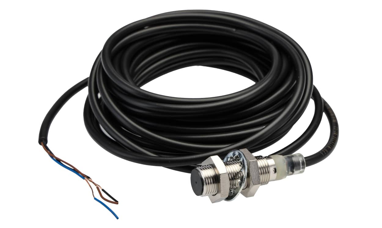 Omron E2B-M12KS04-WP-C2 5M, Inductive Threaded Barrel Proximity Sensor, M12, 4 mm Detection, NPN NC, 12 → 24 V dc