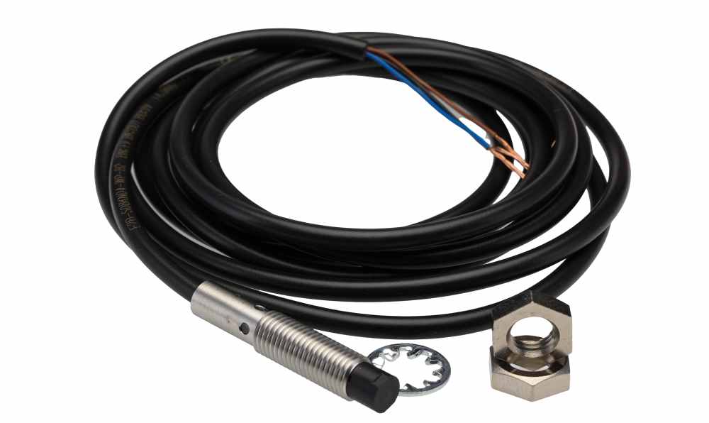 Omron E2B-S08KN04-WP-B2 2M, Inductive Threaded Barrel Proximity Sensor, M8, 4 mm Detection, PNP NC, 12 → 24 V dc