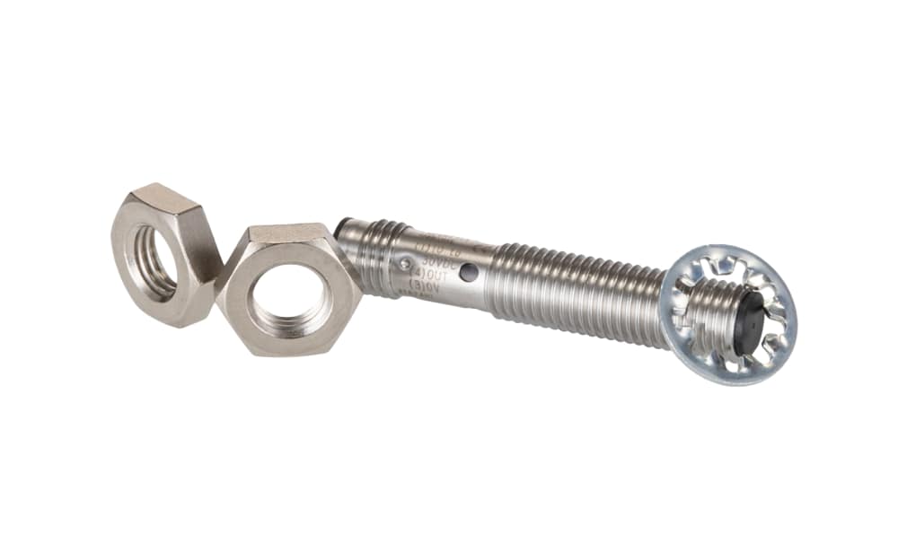 Omron E2B-S08KS02-MC-B2, Inductive Threaded Barrel Proximity Sensor, M8, 2 mm Detection, PNP NC, 12 → 24 V dc