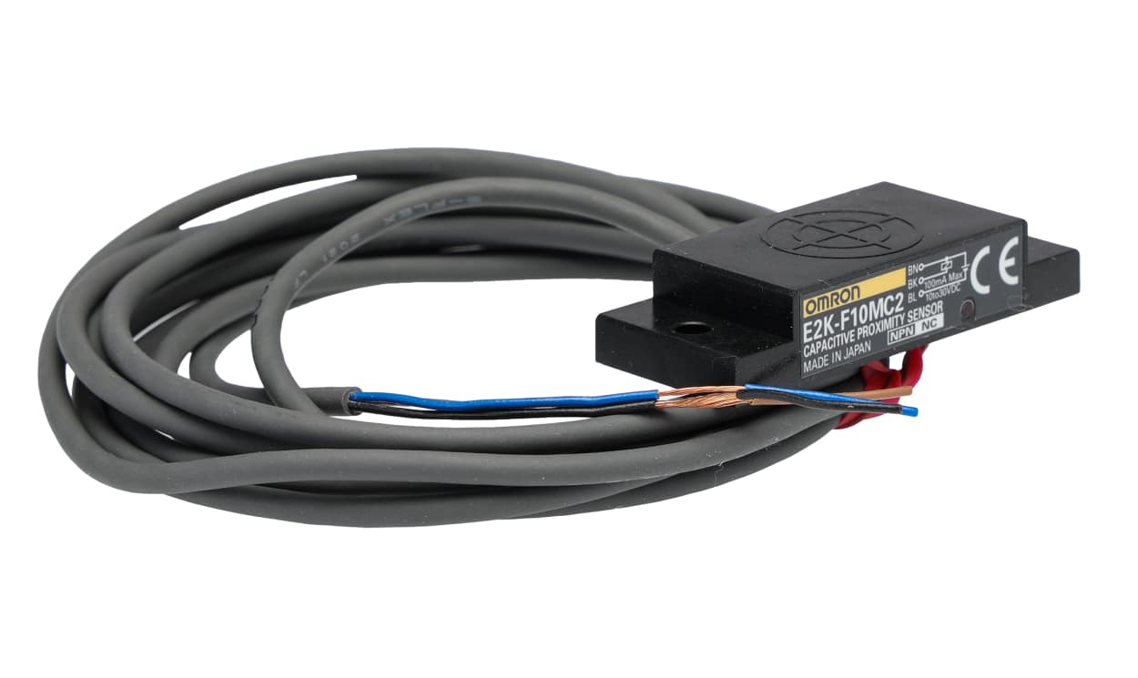 Omron E2K-F10MC2, Inductive Flat Proximity Sensor, 10 mm Detection, NPN NC, 12 → 24 V dc - generaltechuae