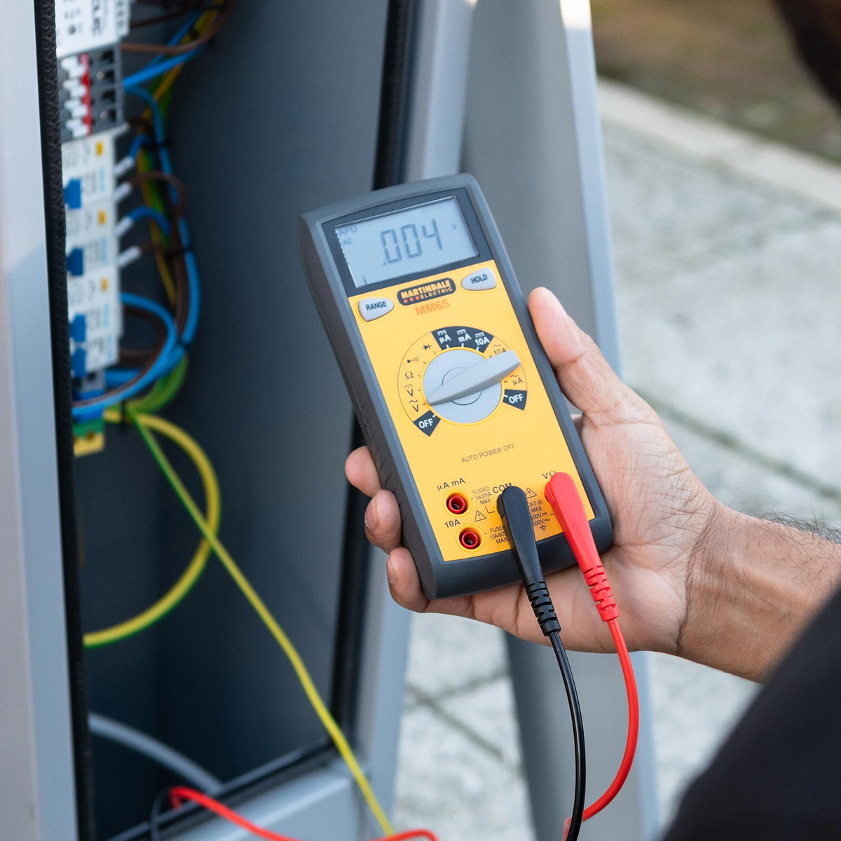 Martindale MARMM65 | MM65 Auto-Ranging Digital Multimeter | 600V, 10A, Bar Graph - generaltechuae (2)