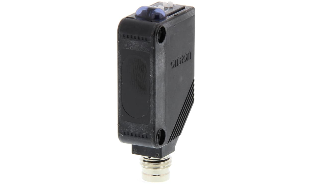 Omron E3Z-D87-IL3, Diffuse Photoelectric Sensor, Block Sensor, 1 m Detection Range IO-LINK