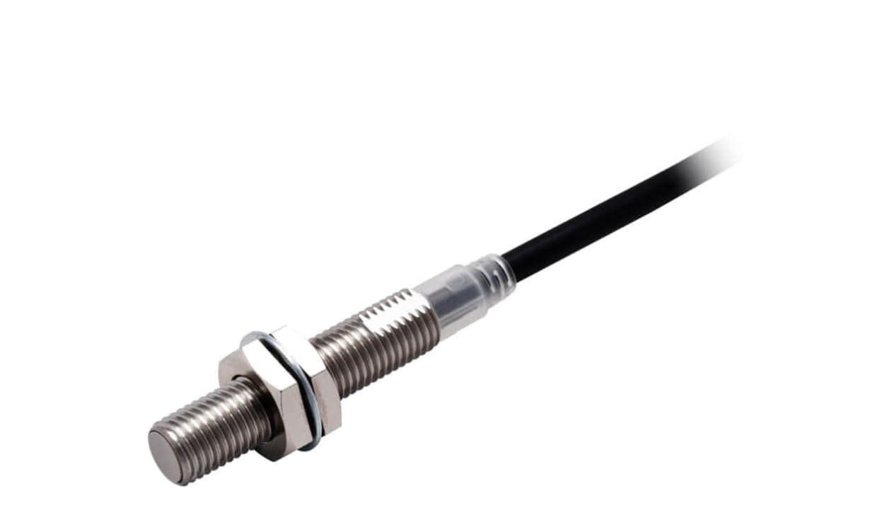 Omron E2E-X2B1TL8 5M, Inductive Threaded Barrel Proximity Sensor, M8, 2 mm Detection, PNP NO, 10 → 30 V dc