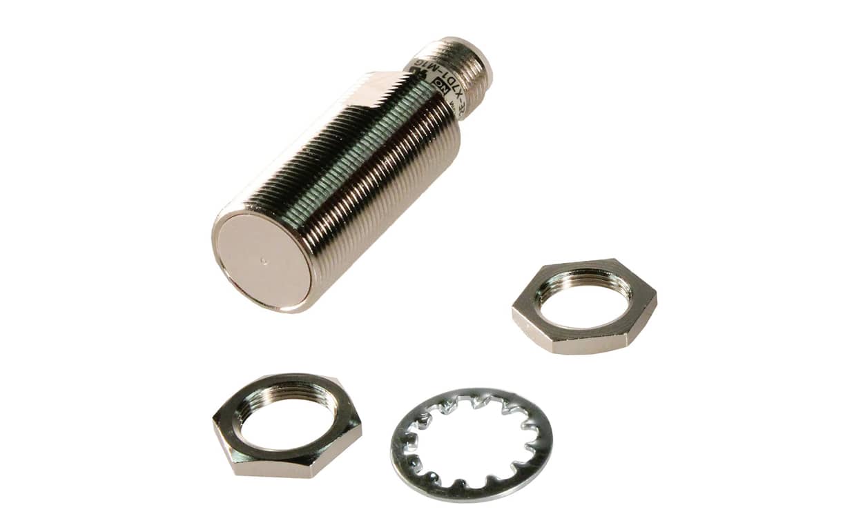 Omron E2E-X7D1-M1G OMS, Inductive Threaded Barrel Proximity Sensor, M18, 7 mm Detection, 2-Wire NO, 10 → 30 V dc - generaltechuae