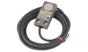 Omron TL-W5E2, Rectangular-Style Proximity Sensor, 5 mm Detection, NPN-NC Output, 12 → 24 V dc, IP67