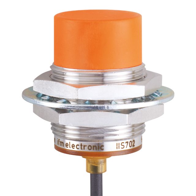 ifm IIS702, Inductive Threaded Barrel Proximity Sensor, M30, 22 mm Detection, NPN NO, 10 → 30 V dc