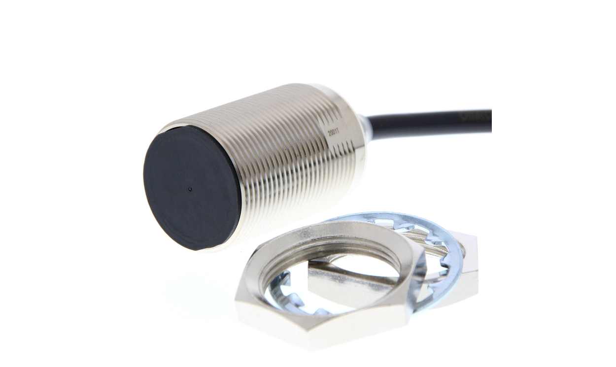 Omron E2E-X22B1T30 2M, Inductive Threaded Barrel Proximity Sensor, M30, 22 mm Detection, PNP NO, 10 → 30 V dc - generaltechuae