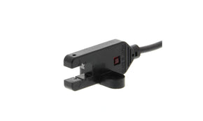 Omron EE-SX772P, Through Beam Photoelectric Sensor, Slot Sensor, 5 mm Detection Range - generaltechuae