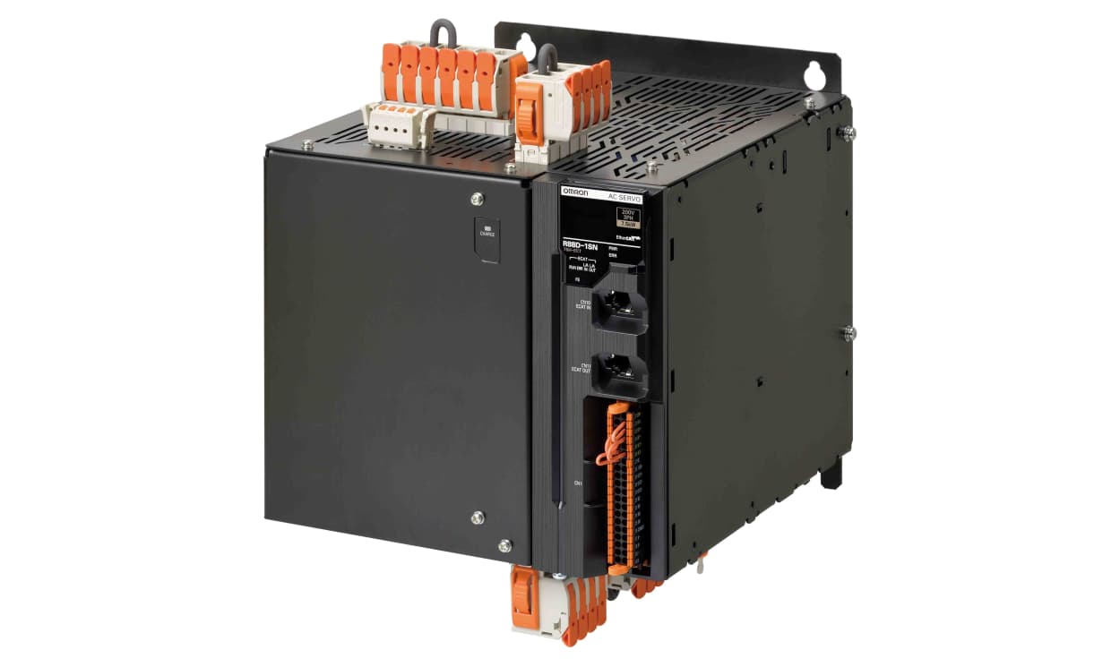 Omron R88D-1SN55F-ECT, 5.5 kW Servo Drive, 400 V, 3 Phase, 30 A, 400 V