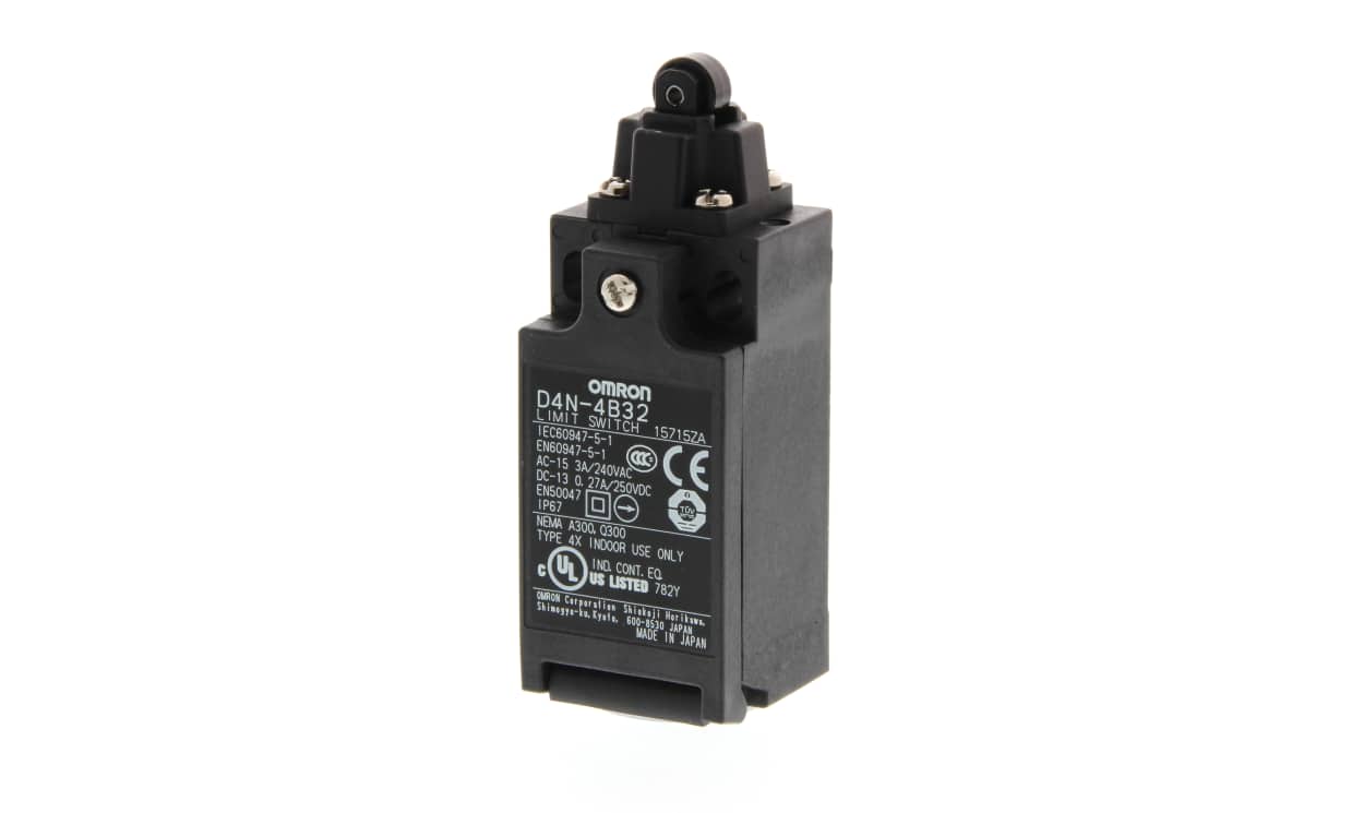 Omron D4N-2132, Roller Lever Limit Switch, 1NC/1NO, IP67, SPST, Metal Housing, 240V ac Max, 10A Max