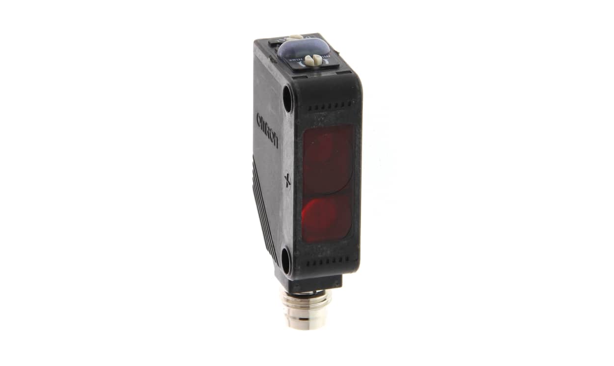 Omron E3Z-LS68, Diffuse Photoelectric Sensor, 80 mm Detection Range