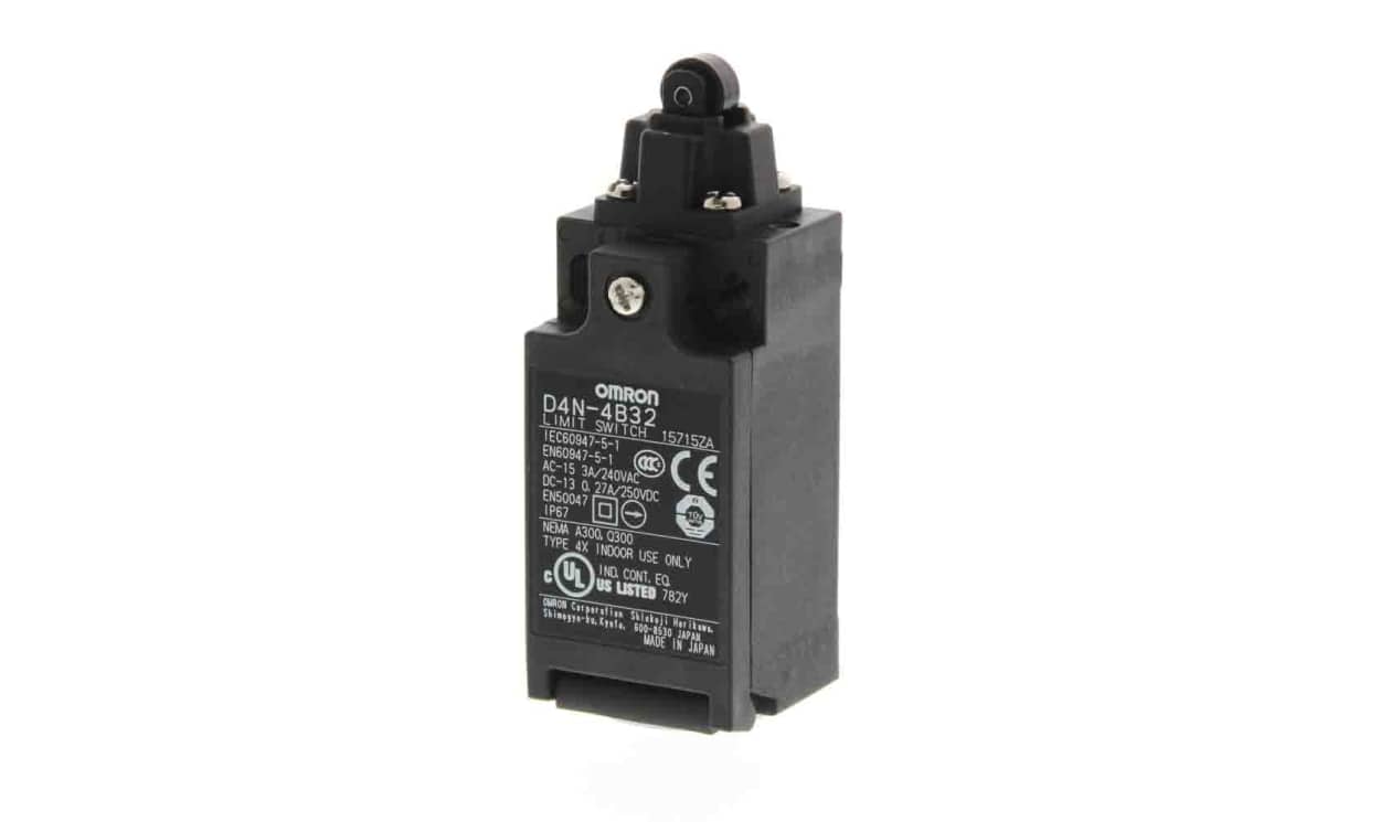 Omron D4N-4B32, Roller Plunger Limit Switch, 2NC, IP67, DPST, Metal Housing, 240V ac Max, 10A Max