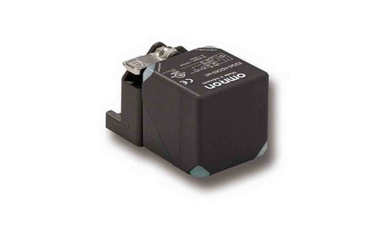 Omron E2Q5-N40MF1-M1, Inductive Block Proximity Sensor, M12, 40 mm Detection, PNP NO, 10 → 30 V dc - generaltechuae