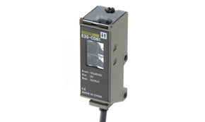 Omron E3S-CD61 2M, Diffuse Photoelectric Sensor, Block Sensor, 700 mm Detection Range