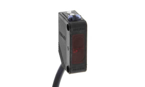 Omron E3Z-D81 5M, Diffuse Photoelectric Sensor, Block Sensor, 100 mm Detection Range - generaltechuae