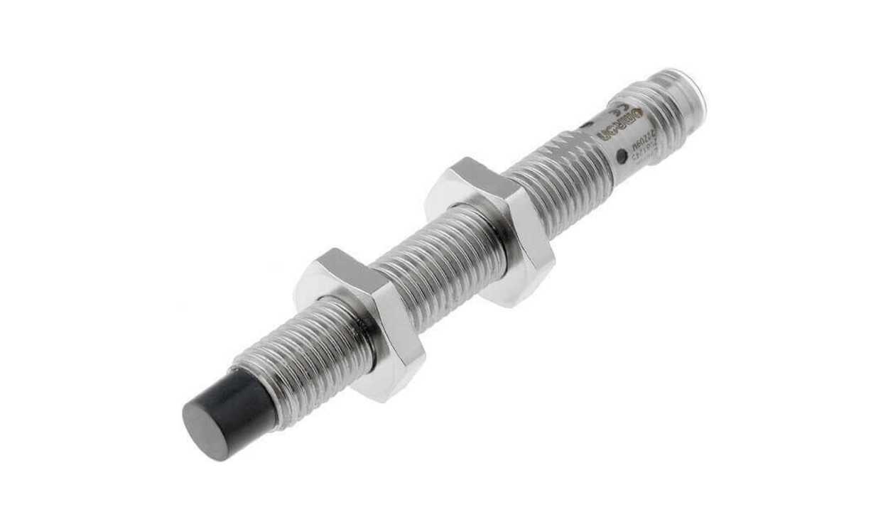 Omron E2A-S08LN04-M5-B1, Inductive Threaded Barrel Proximity Sensor, M8, 4 mm Detection, PNP NO, 12 → 24 V dc - generaltechuae