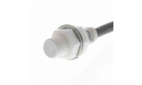 Omron E2FQ-X2F1, Inductive Threaded Barrel Proximity Sensor, M12, 2 mm Detection, PNP NO, 12 → 24 V dc