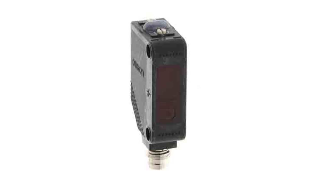 Omron E3Z-LL66, Diffuse Photoelectric Sensor, Block Sensor, 20 → 300 mm Detection Range