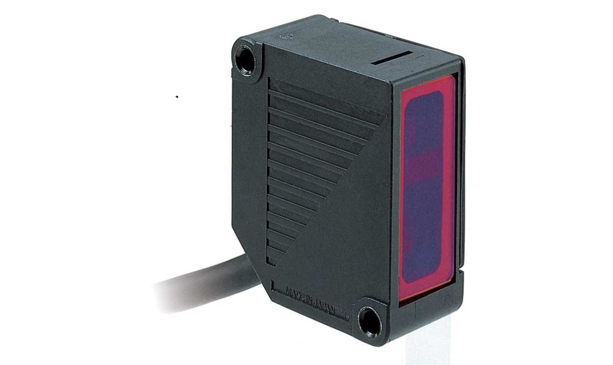 Omron ZX-LD100, Fibre Optic Sensor 100 mm, IP50 - generaltechuae