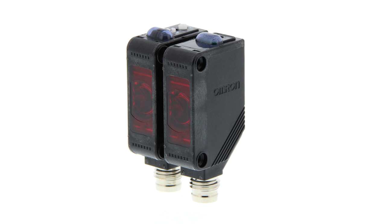 Omron E3Z-T66A, Through Beam Photoelectric Sensor, Rectangular Sensor, 10000 mm Detection Range