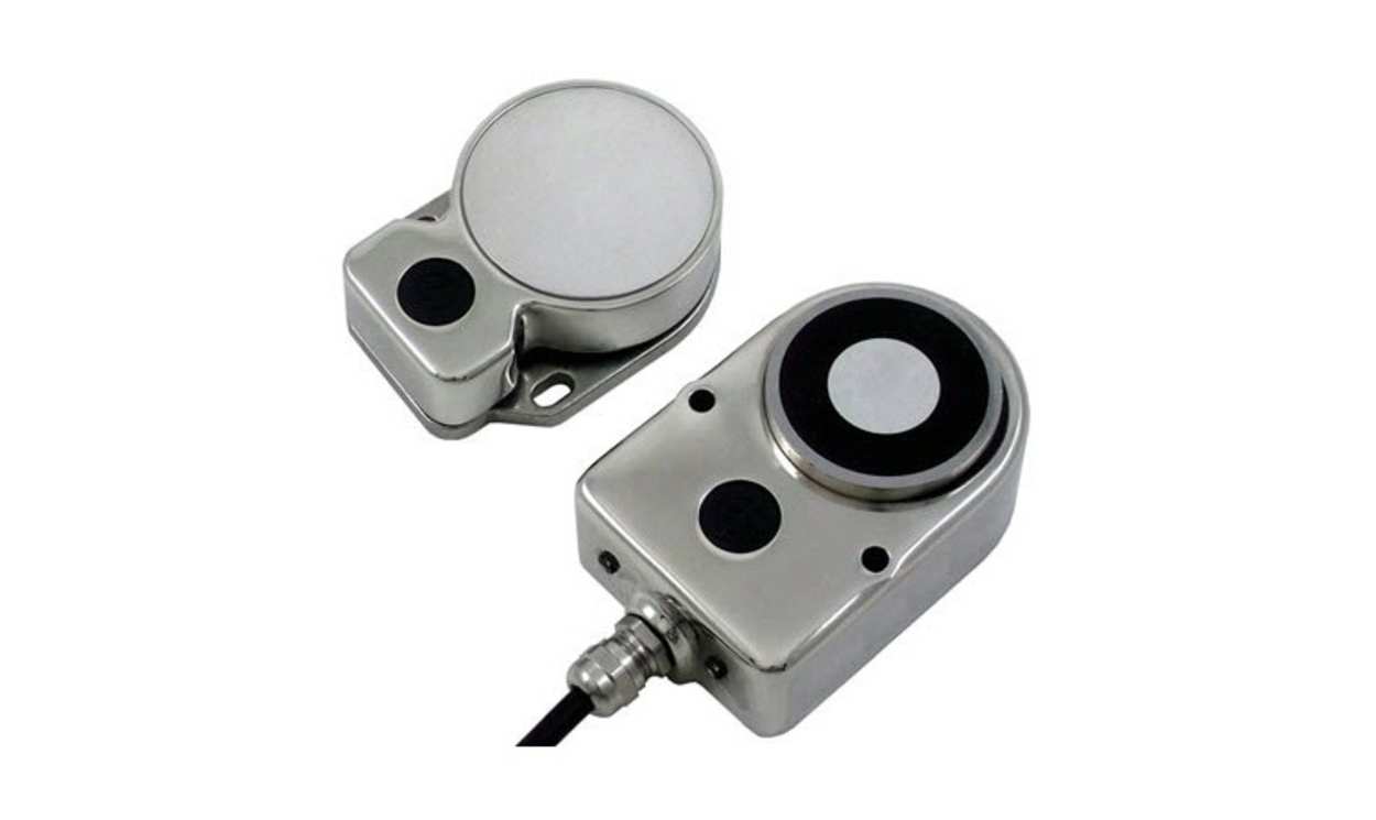 Omron D40ML-P2-U-5M-PR, D40ML Series Safety Interlock Switch, NC, Actuator Actuator Included, Plastic, Magnet Lock