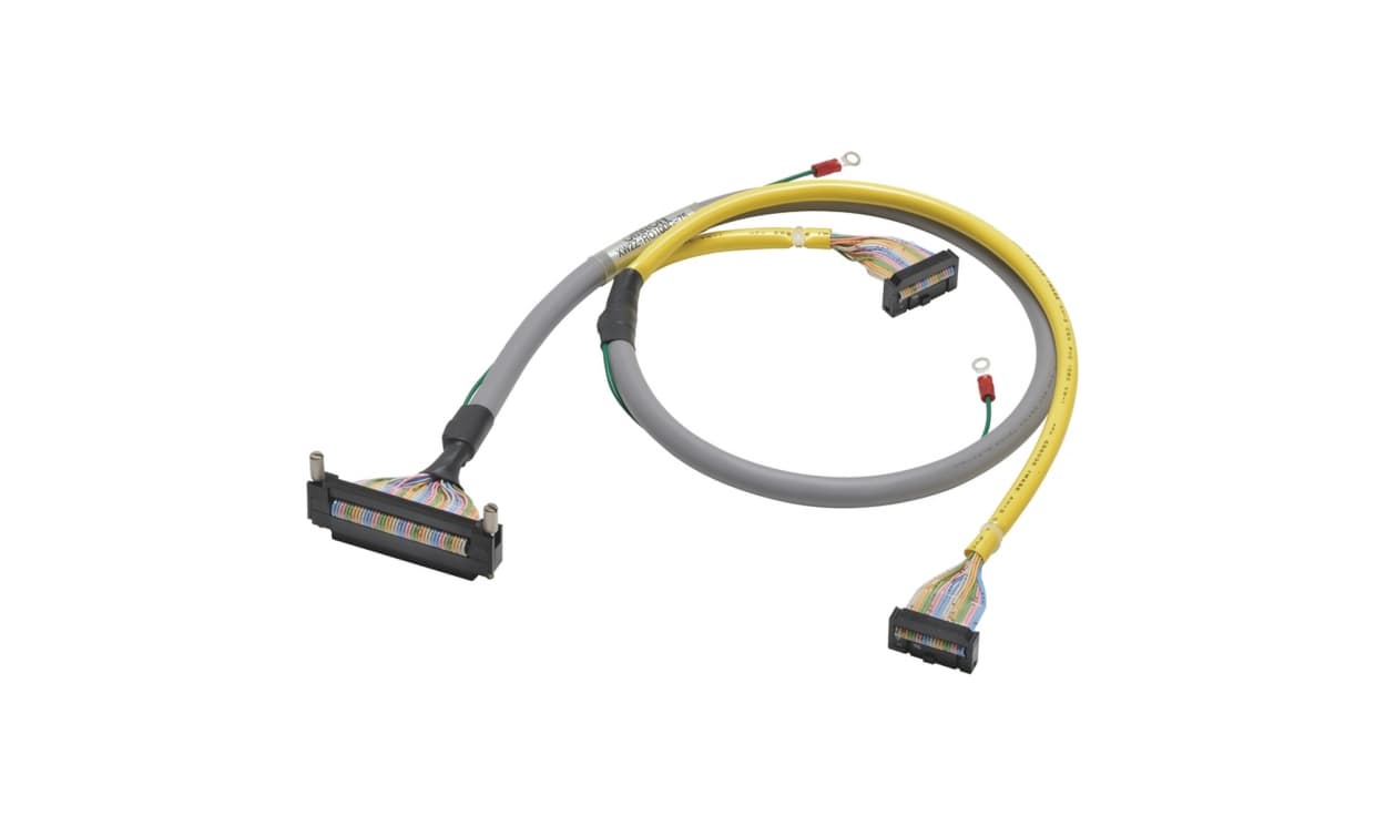 Omron XW2Z-RO150C-125, PLC connection cable 1.5 or 1.25m PLC CJ1, NX-I/O - generaltechuae