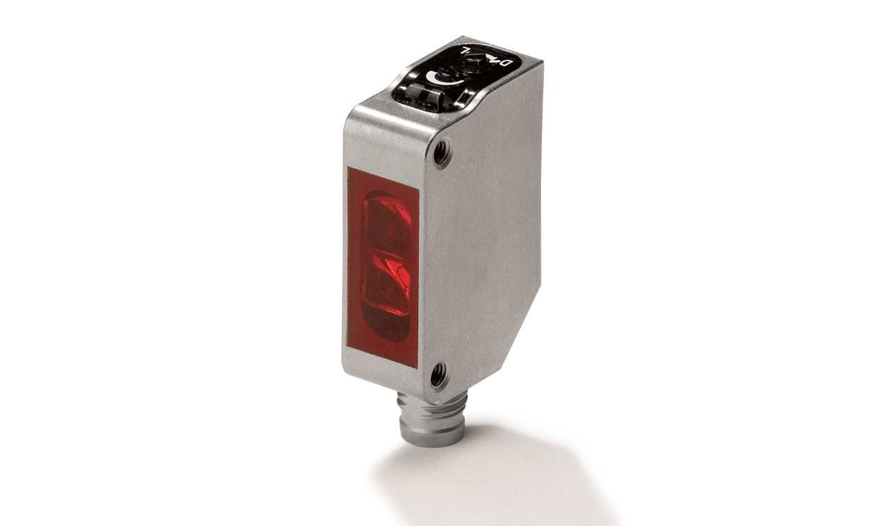 Omron E3ZM-T86-D, Through Beam Photoelectric Sensor, Rectangular Sensor, 15 mm Detection Range - generaltechuae