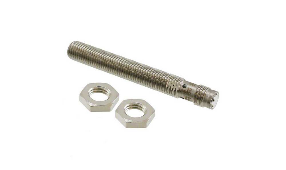 Omron E2A-S08LS02-M5-B1, Inductive Threaded Barrel Proximity Sensor, M8, 2 mm Detection, PNP NO, 12 → 24 V dc
