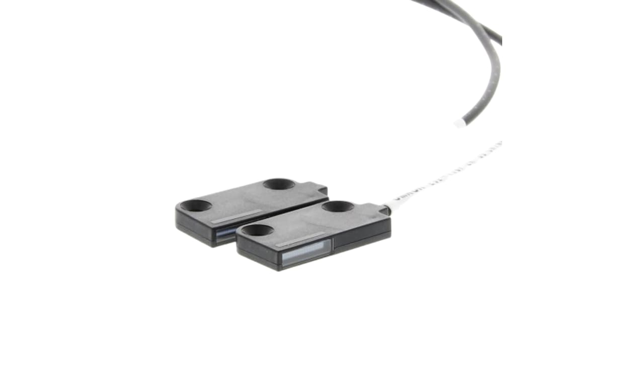 Omron E32-T16PR 2M, Plastic Fibre Optic Sensor 4000 mm, NPN, PNP Output, IP50 - generaltechuae