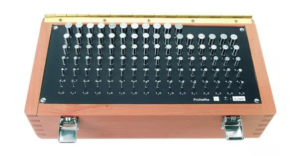 Mitutoyo 926-220 | Cylindrical Measuring Pin DIN 2269 | Incremental Set | Series 926 | Pieces 91 | Grade 1 | Hardness HRC 60 to 62 | Mass 3 kg - generaltechuae