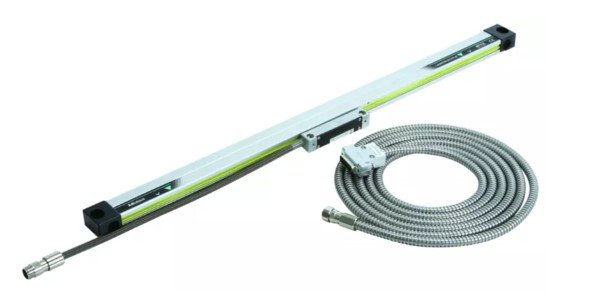 Mitutoyo 539-205-40 | Linear Scale AT113 | Cable Length 3.5 m | Effective Length 300 mm | Mass 1.027 kg - generaltechuae