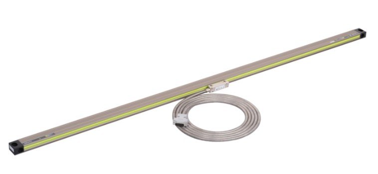 Mitutoyo 539-824R | Linear Scale AT715 | Electromagnetic Induction System | Cable Length 5 m | Effective Length 1700 mm | Mass 2.35 kg - generaltechuae