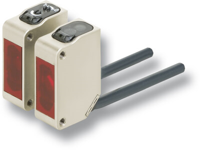 Omron E3ZM-D67, Diffuse Photoelectric Sensor, Block Sensor, 300 mm Detection Range