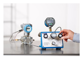 Ralston QTVC-KIT5-VN | Calibration kit  QTVC volume controller | Range 500 psi / 3.5 MPa | LC20 digital gauge (0.1% of Full Scale Accuracy)